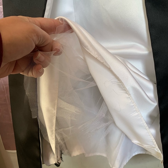 Michaelangelo • Black & White Satin Gown - Picture 7 of 10